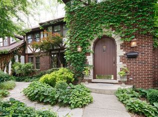 1522 62nd St, Downers Grove, IL 60516