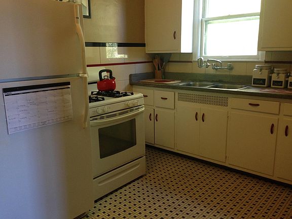 5th image of 1618 N Delaware St APT 4