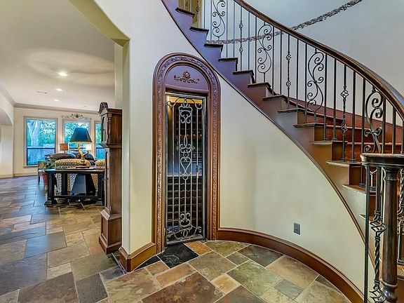 4th image of 6403 Tuscany Park Dr