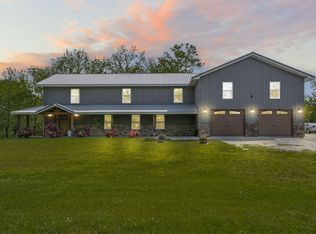 1832 Quiet Acres Rd, Lampe, MO 65681