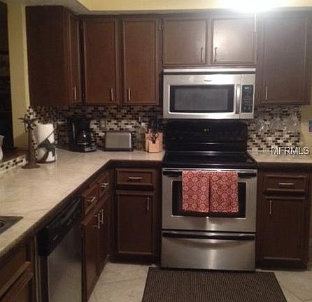 4th image of 901 Bayview Dr