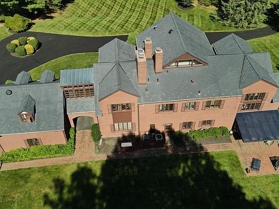 3rd image of 2415 Chester Springs Rd