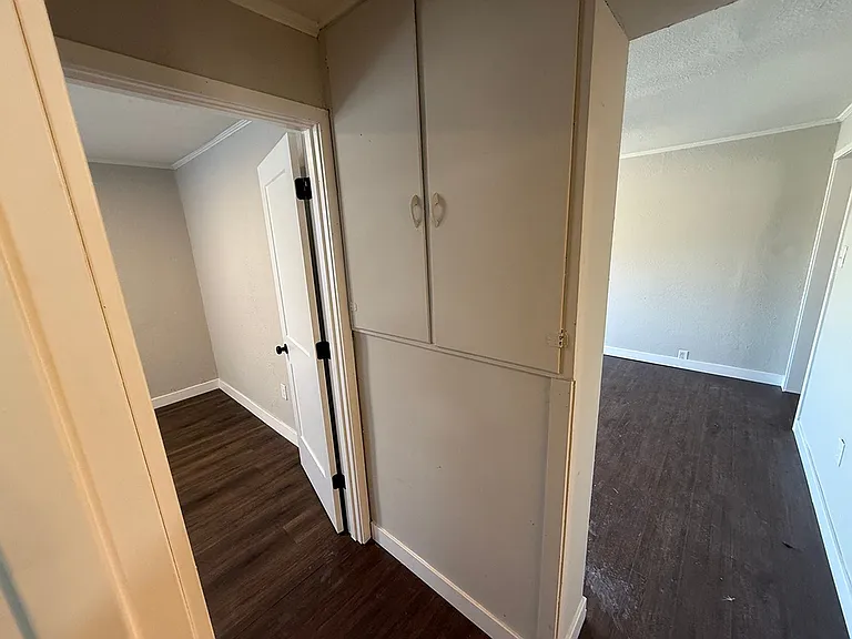 210 Highview Ave — Photo 12