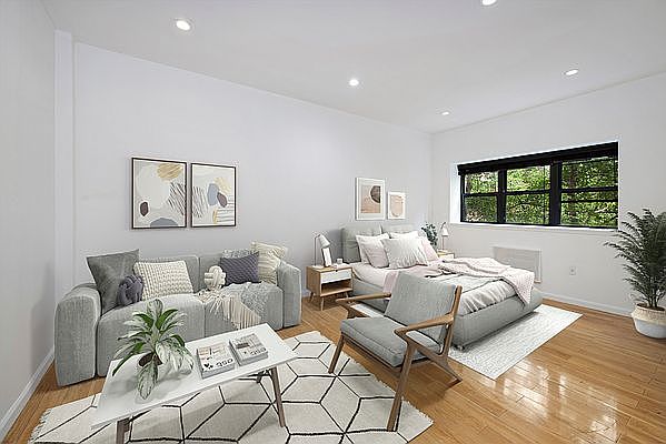 1st image of 253 E 49th St APT 3
