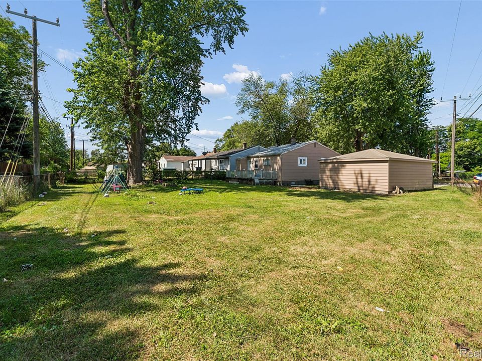 17134 Robert St, photo 12