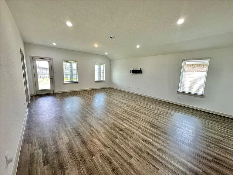1107 Curly Angora Ct — Photo 25