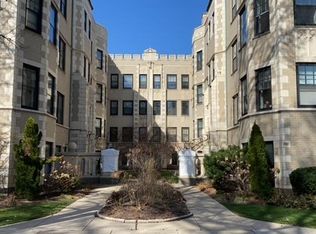550 Sheridan Rd #2, Evanston, IL 60202