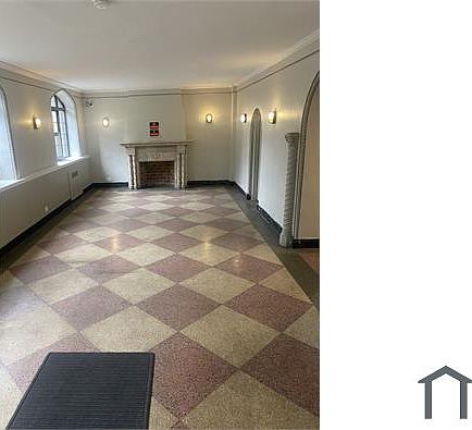 4th image of 7048 S Merrill Ave #607
