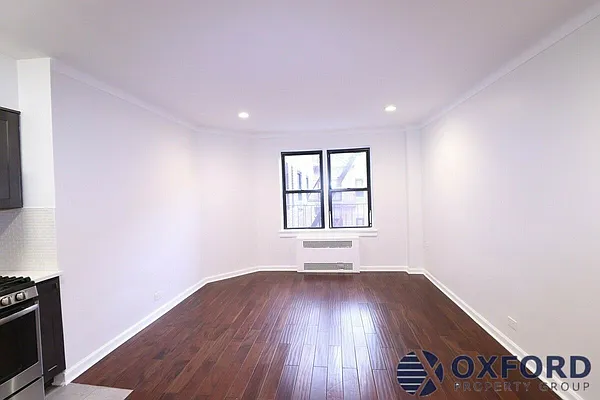 Rented by Oxford Property Group | media 11