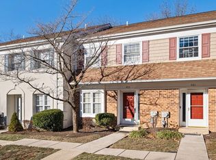403 Saybrook Ln #191, Wallingford, PA 19086