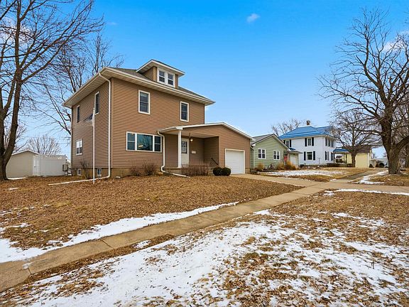 3rd image of 710 5th Ave SE