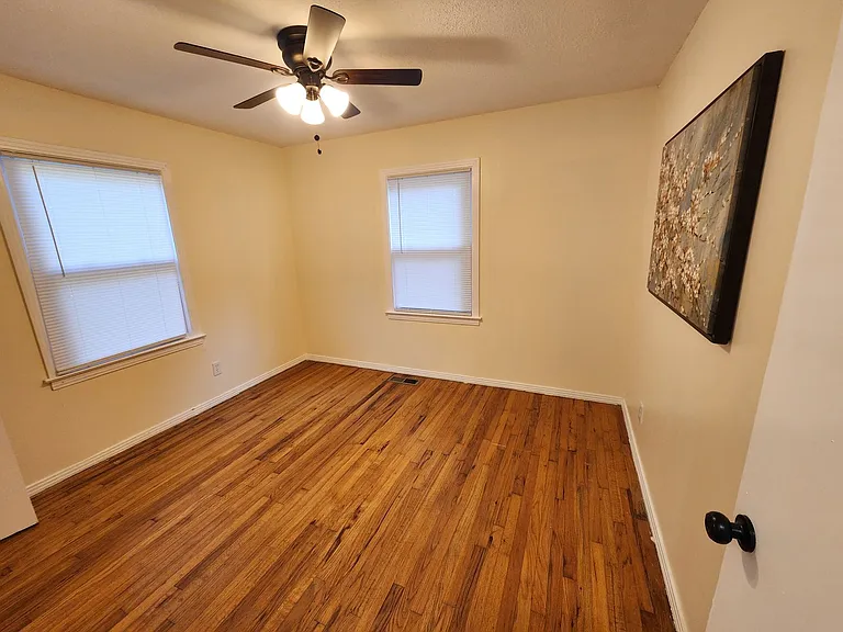 917 SW Watson Ave — Photo 25