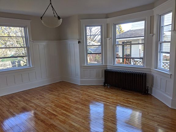 2nd image of 77 Steele Ave