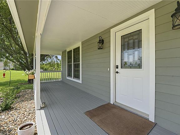 4th image of 1390 N 550th Rd