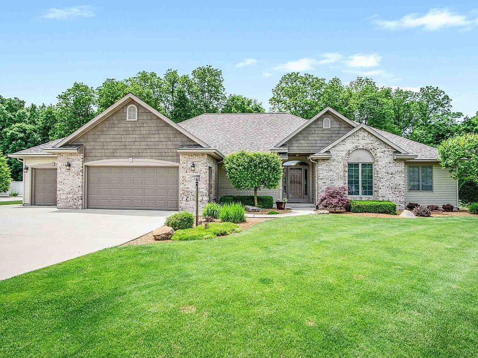 1st image of 60689 Creekstone Ct
