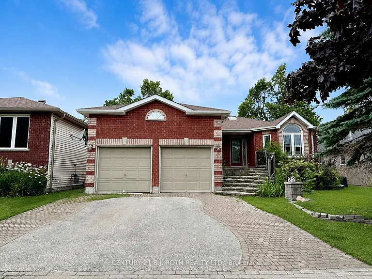 22 Mapleton Ave #LOWER — Photo 1