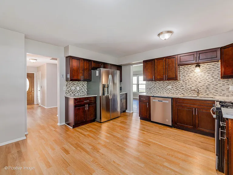 601 Willington Dr — Photo 10