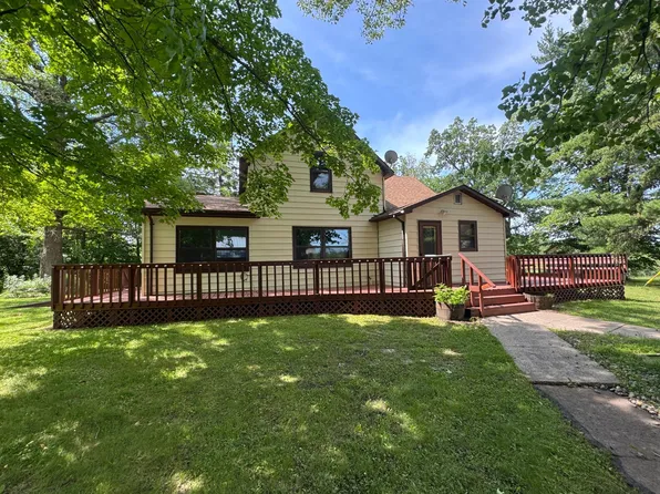 22585 320th St, Bagley, MN 56621