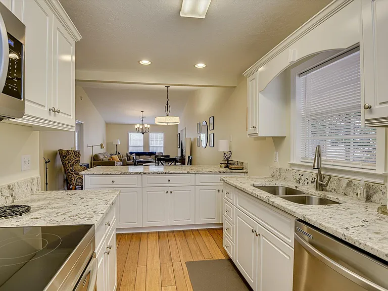 147 Portofino Ln SW — Photo 12