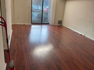 1537 Raspberry Ct #1537, Edison, NJ 08817