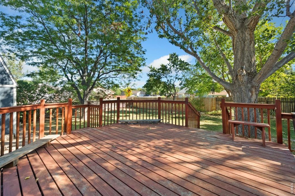 4050 Niobe Ct