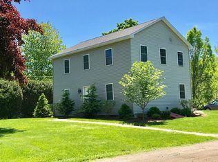 269 Bay Rd, Hadley, MA 01035