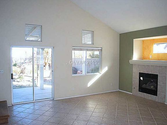 3rd image of 6126 Cozy Creek St