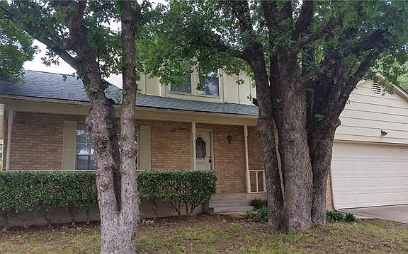 3rd image of 4911 Oldfield Dr