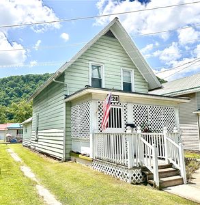 228 Main St, Hinton, WV, 25951
