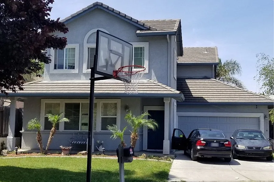 631 Brittany Ct photo 1