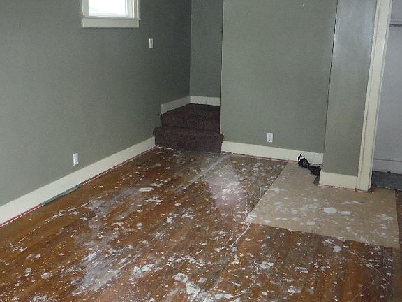 4th image of 9157 Woodhall St
