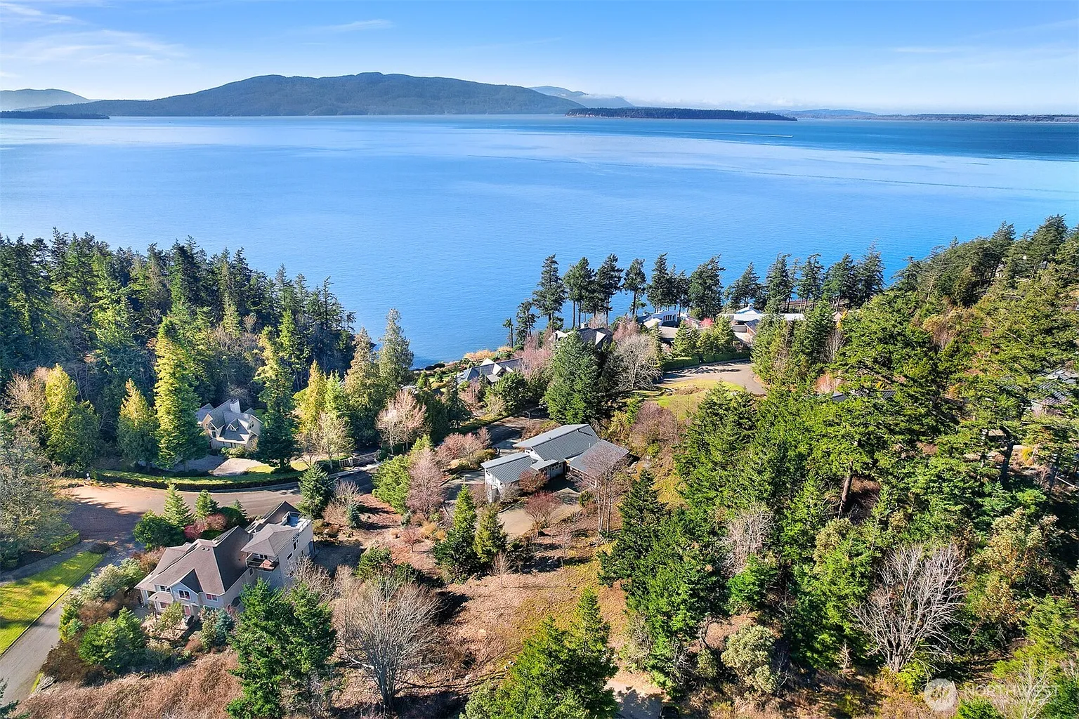405 Arbutus Place photo 1