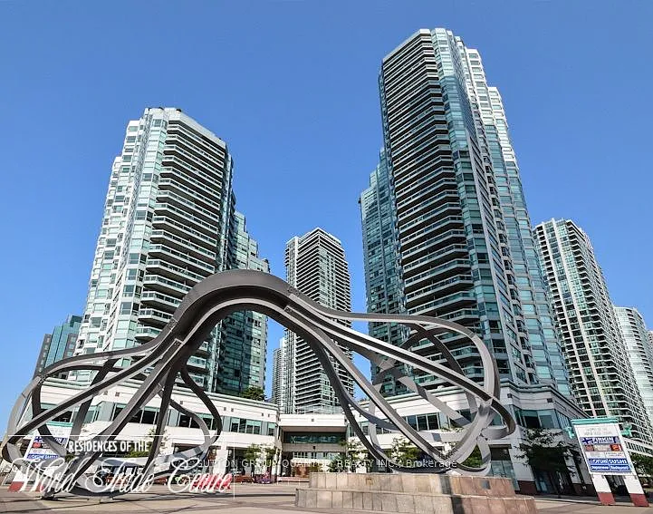 10 Yonge St #2113 — Photo 1
