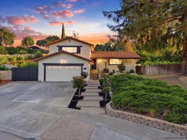 4199 Loganberry Dr, San Jose, CA 95121