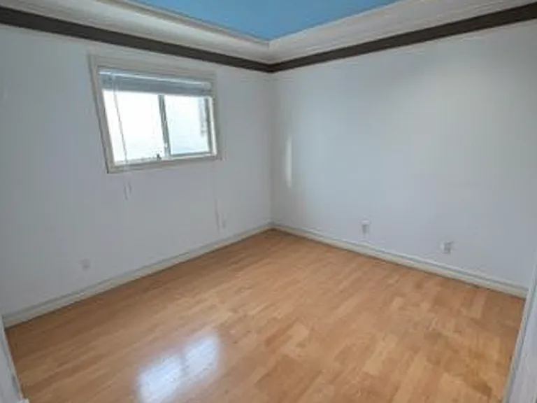 870 W 19th Ave #4591 — Photo 8