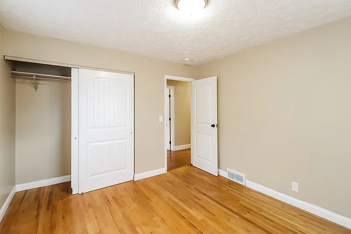 5348 Dee Alva Dr — Photo 7