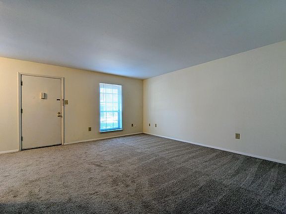 2nd image of 900 Mountain Creek Rd APT 38