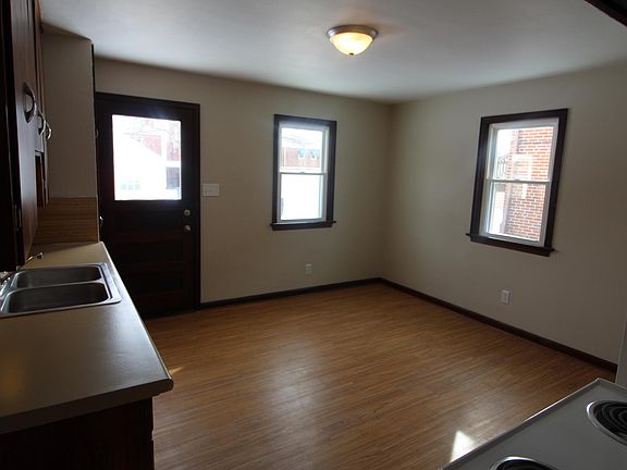 5th image of 1460 Elmwood Ave