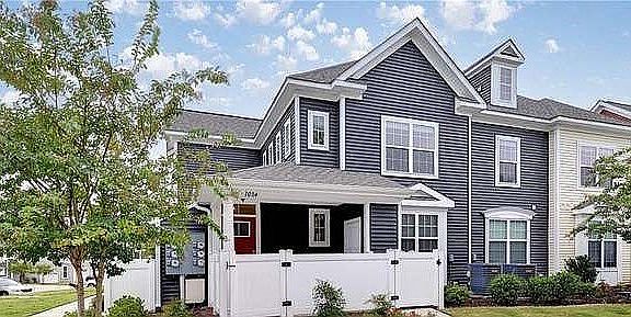 3rd image of 1104 Monarch Ct