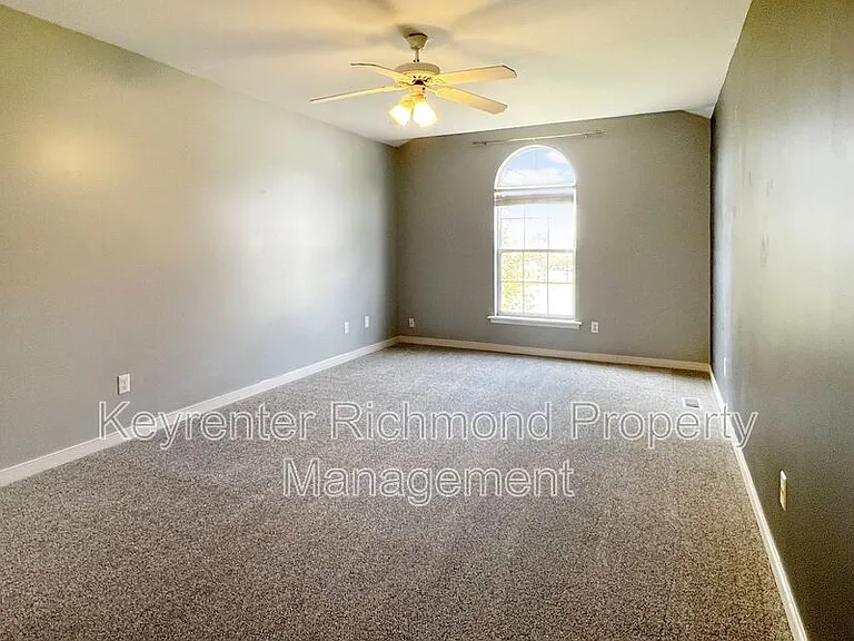 800 Kiefer Field Ct — Photo 15
