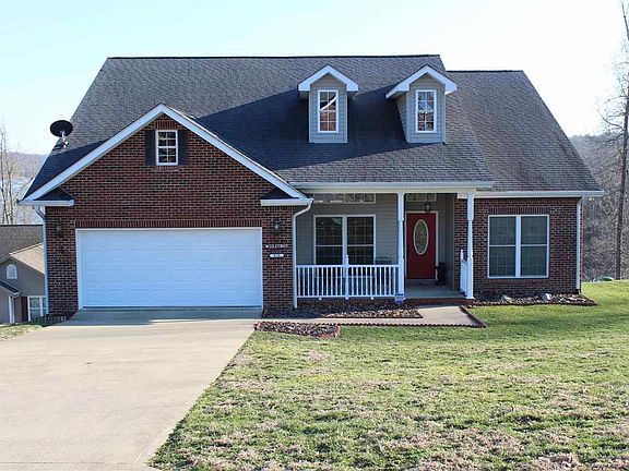4th image of 976 Rose Ln