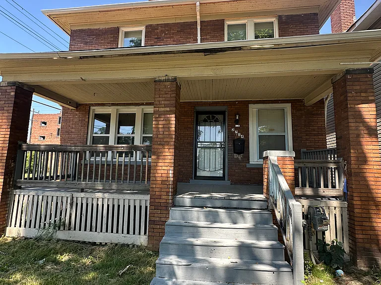 2754 Columbus St — Photo 14