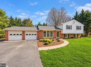 20917 Brooke Knolls Rd, Gaithersburg, MD 20882