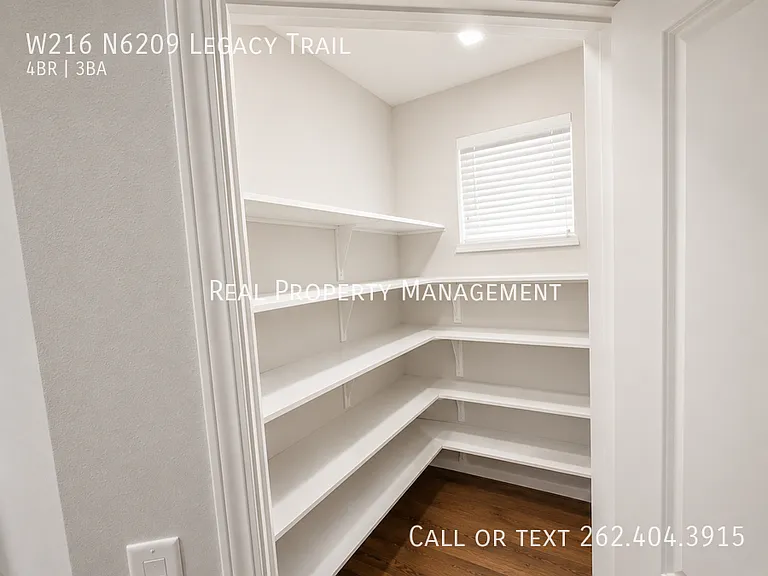W216N6209 Legacy Trl — Photo 38