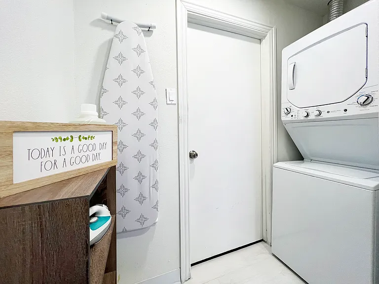 9241 Markanne Dr — Photo 33