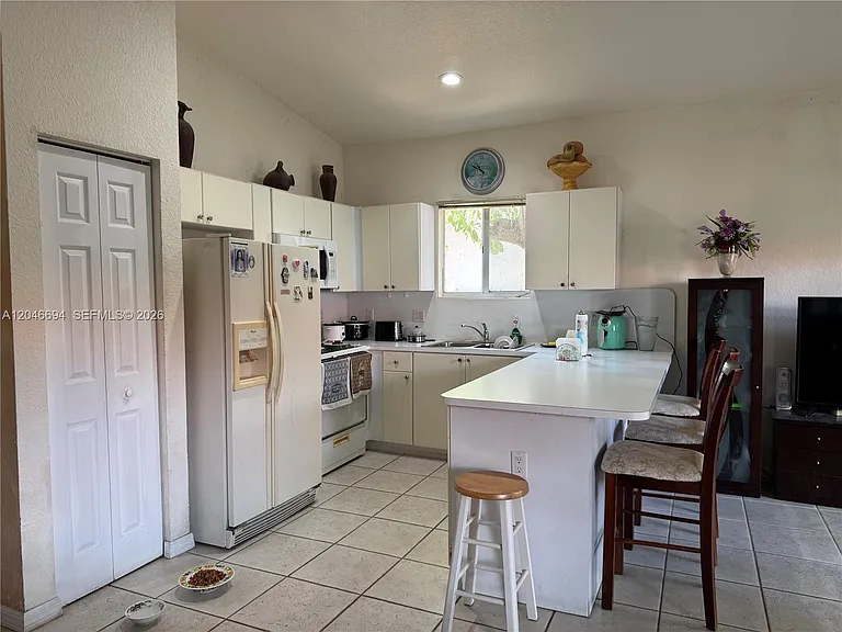20808 SW 86th Ct — Photo 7