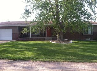 208 W Ivy St, Sutton, NE 68979