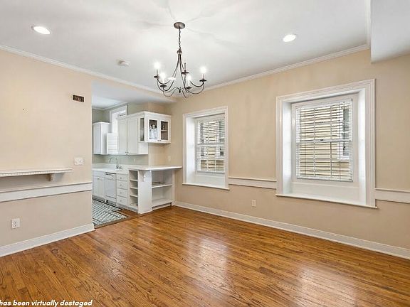 5th image of 210 Calhoun St APT A