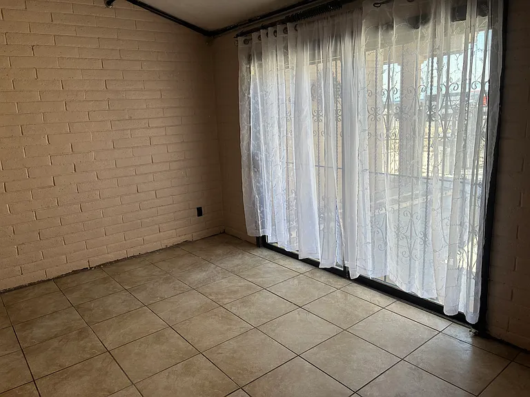 900 N Clark Dr — Photo 10