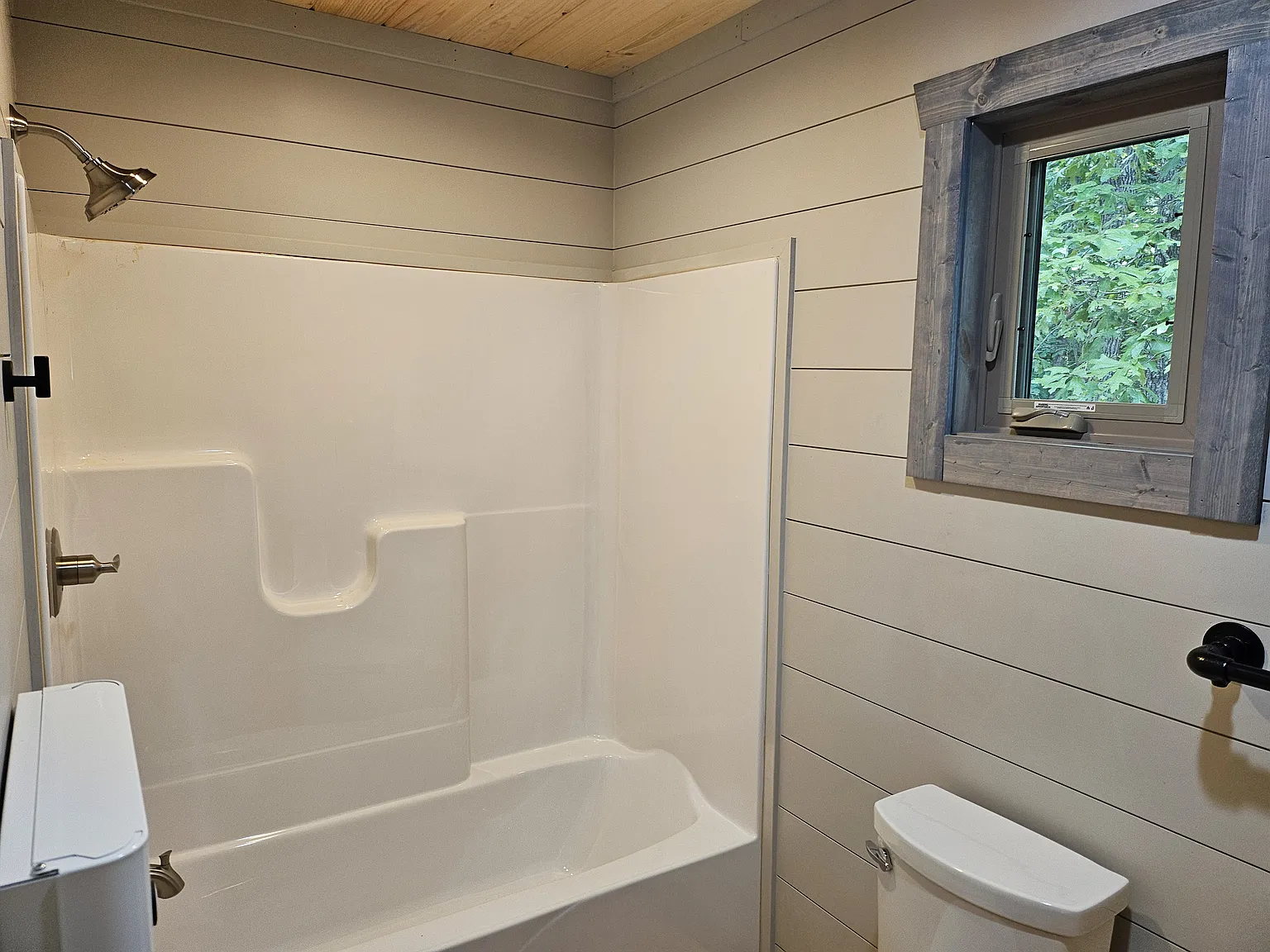 1 bed, 600 sqft, $1,500 — Photo 3